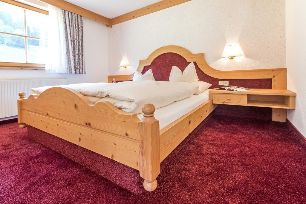 Landhotel Aelpili Gaschurn Buitenkant foto